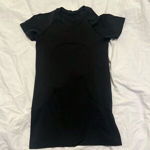 LULULEMON swiftly tech short sleeve shirt 2.0, black, size 2